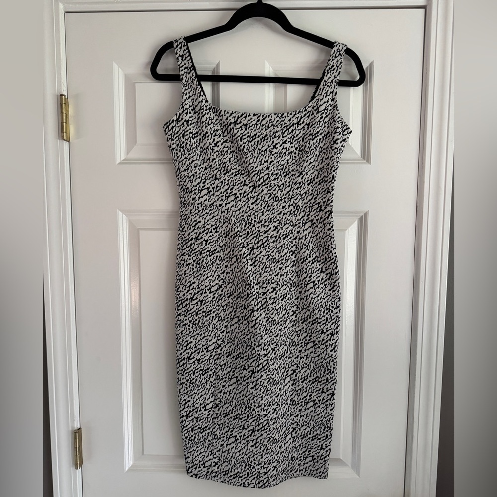 Diane Von Furstenberg Black and White Sheath Midi Dress